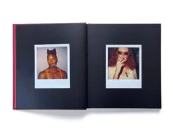 Sharon Smith - Camera Girl -Yvon Lambert Soldes 03 4fd14438 163f 4ba0 8de0 930c9d36ee5e