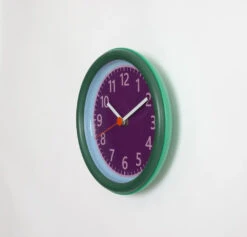 George Sowen - Horloge -Yvon Lambert Soldes clockviolet2